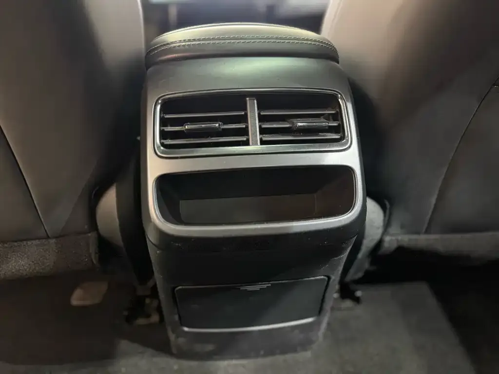 BYD Seal — фото 3