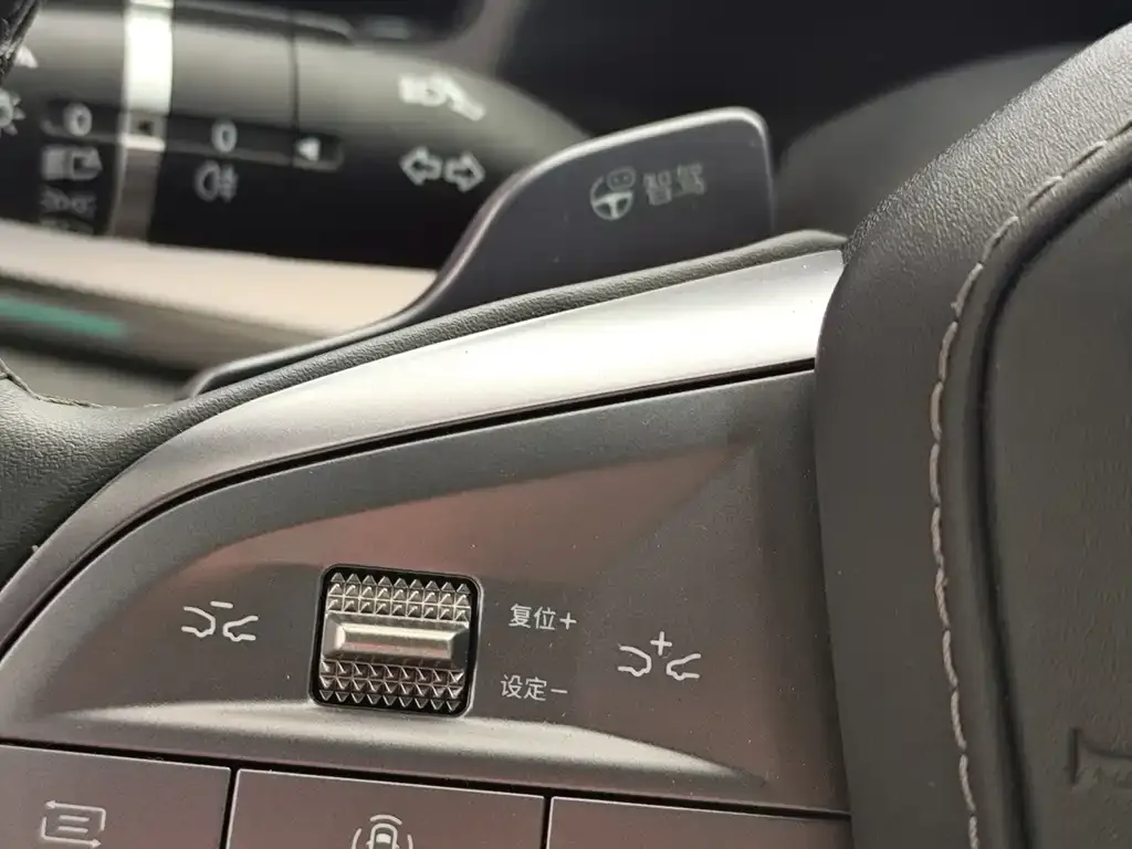 BYD Seal 07 DM-i — фото 4