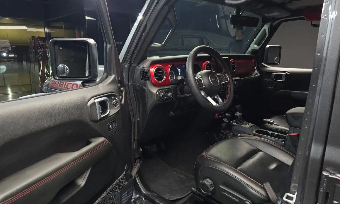 Jeep Wrangler — фото 9