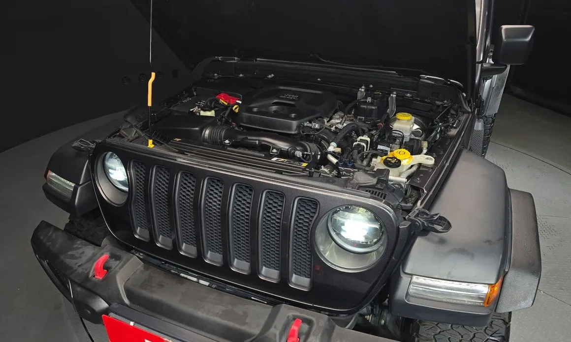 Jeep Wrangler — фото 10