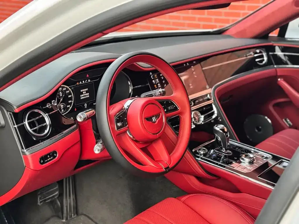 Bentley Flying Spur — фото 7