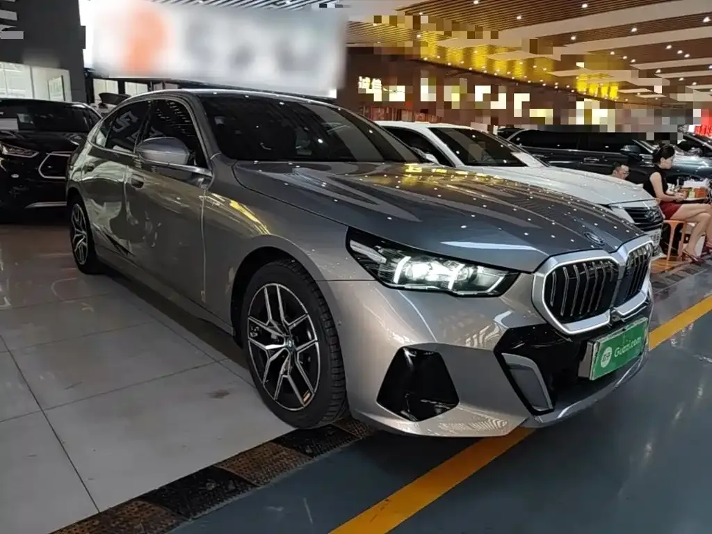 BMW i5 — фото 4
