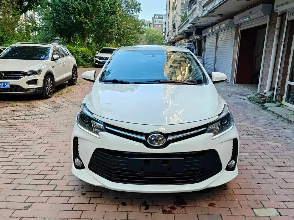 Toyota Vios — фото 4