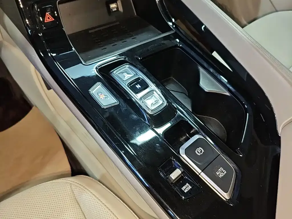 Hyundai Custo — фото 10
