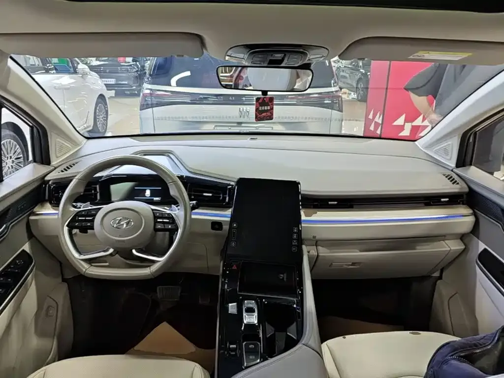 Hyundai Custo — фото 2
