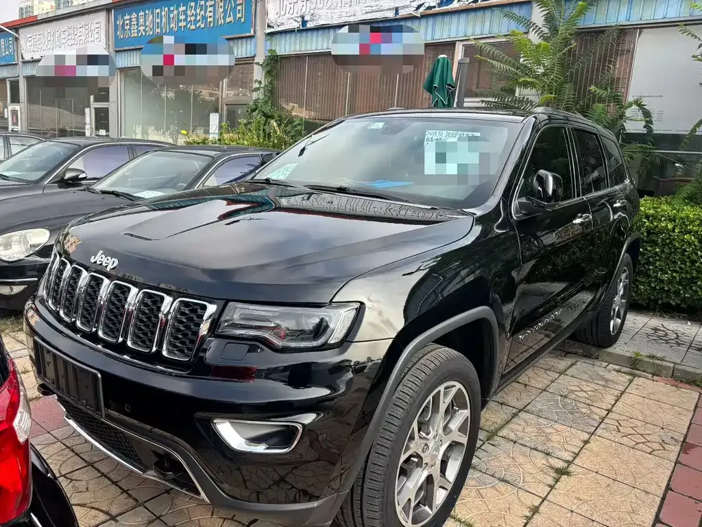 Jeep Grand Cherokee (Import) — фото 1