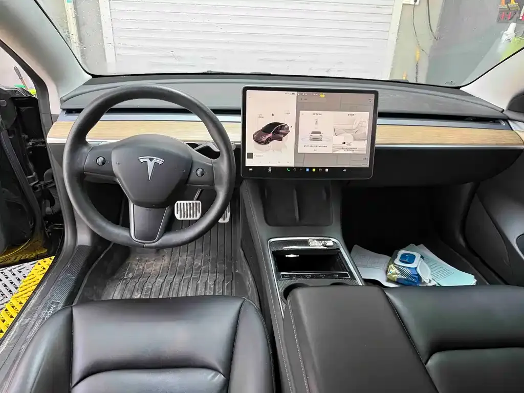Tesla Model 3 — фото 4