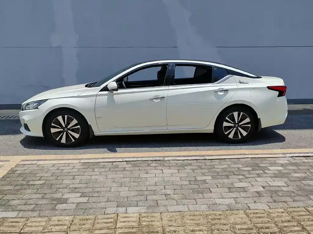 Nissan Teana — фото 3