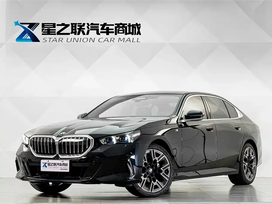 BMW 5 Series — фото 1
