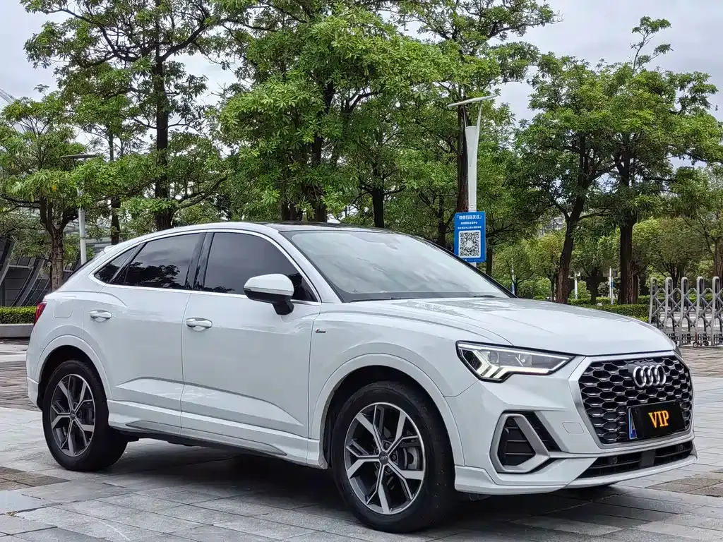 Audi Q3 Sportback — фото 9