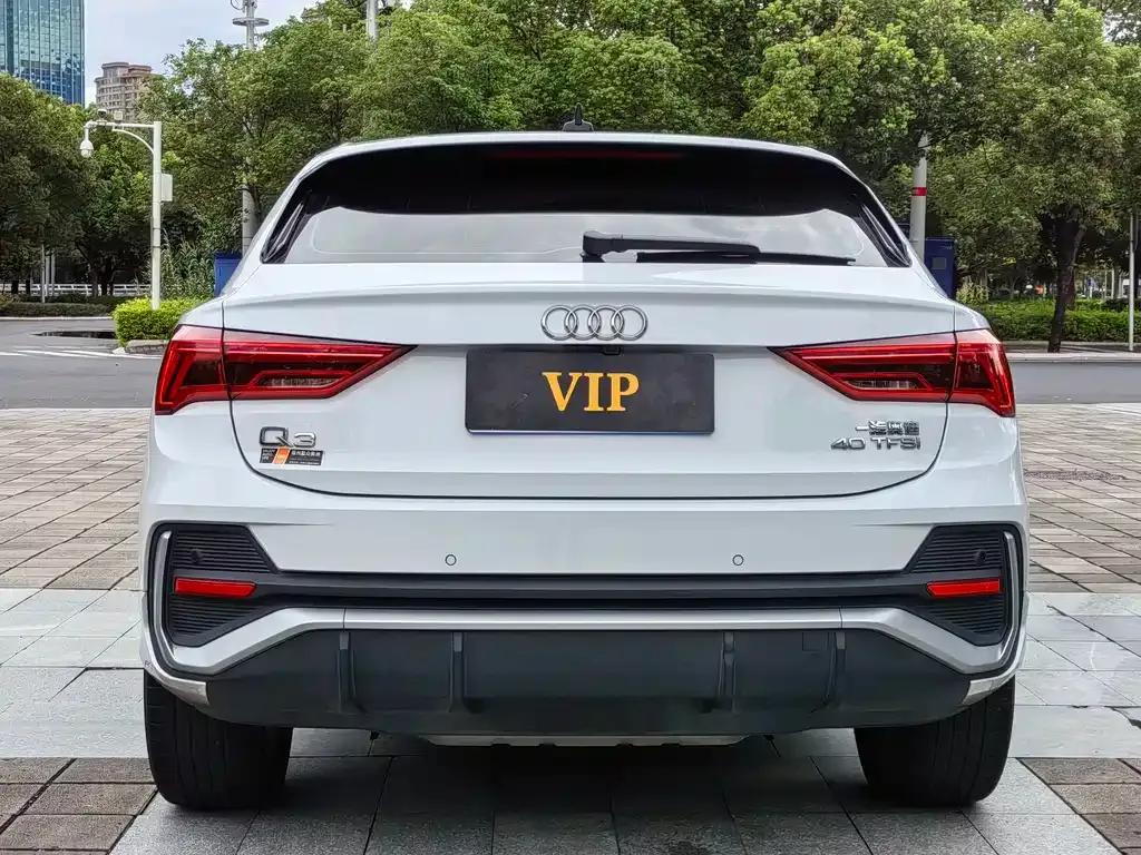 Audi Q3 Sportback — фото 4