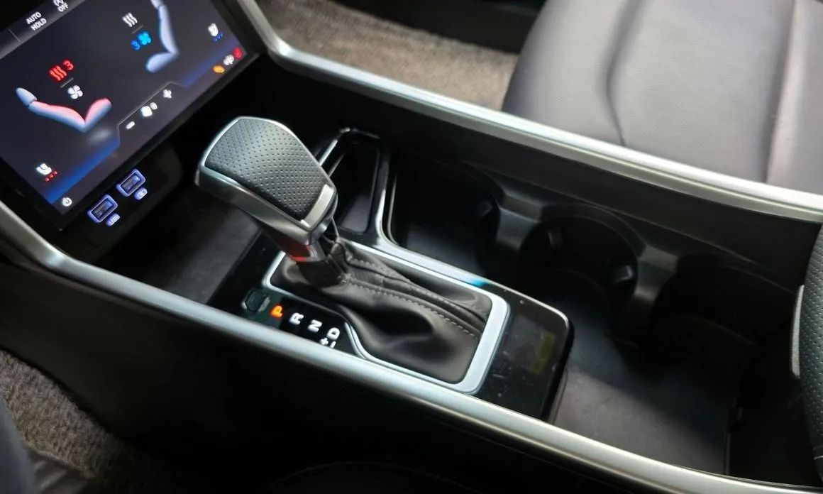 KG Mobility (Ssangyong) Torres — фото 10