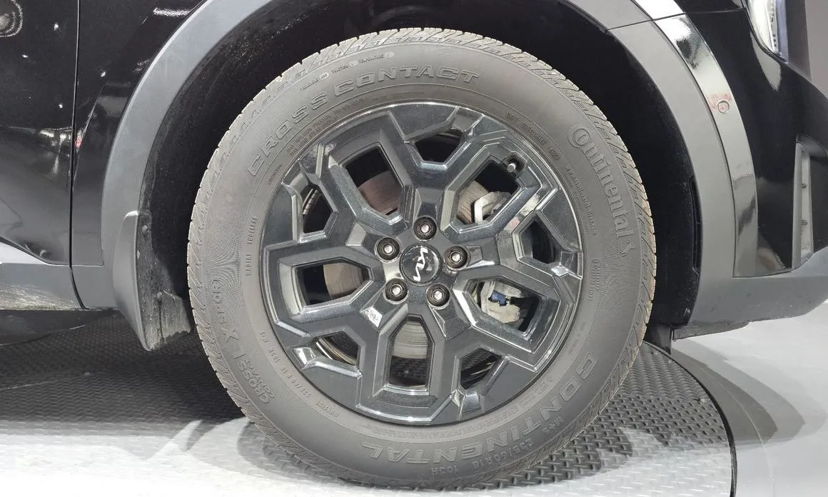 Kia Sorento — фото 5