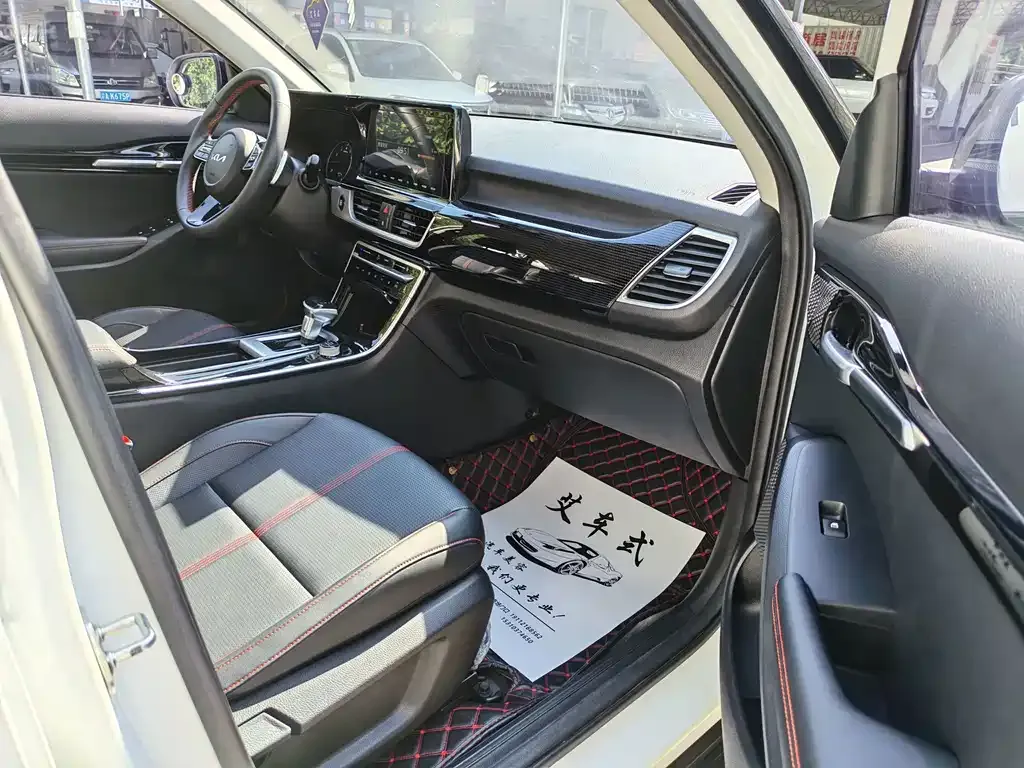 Kia KX3 — фото 9
