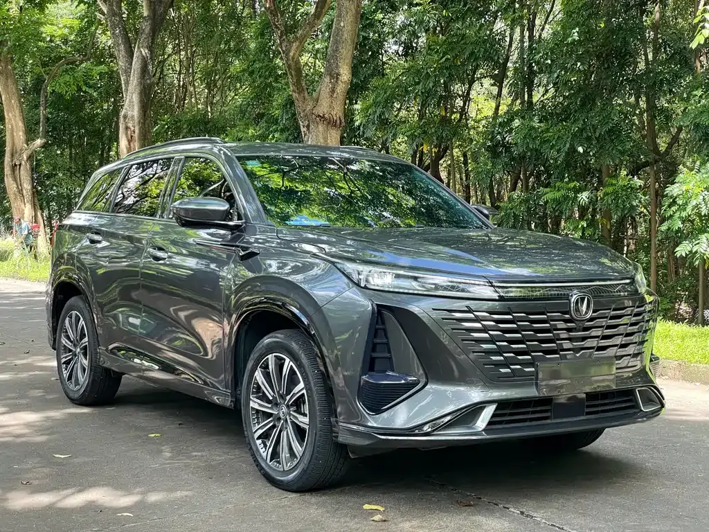 Changan CS75PLUS — фото 9