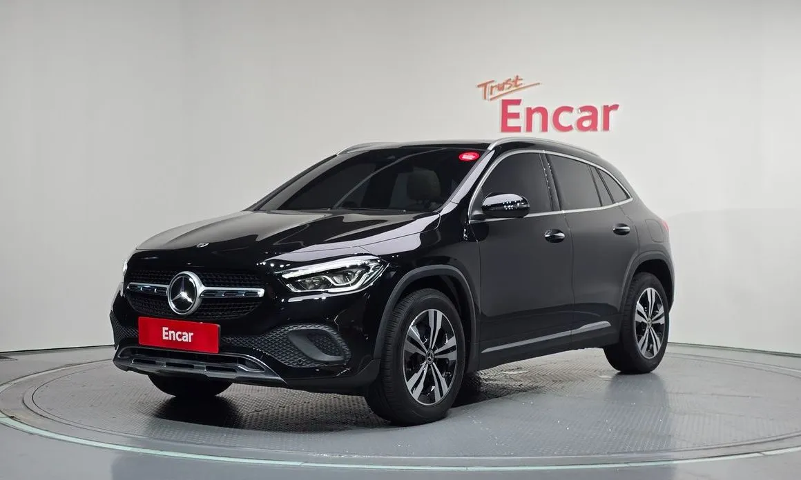 Mercedes-Benz GLA-Class — фото 1