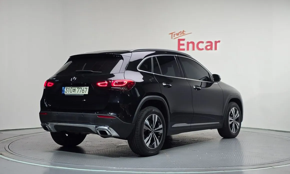 Mercedes-Benz GLA-Class — фото 6