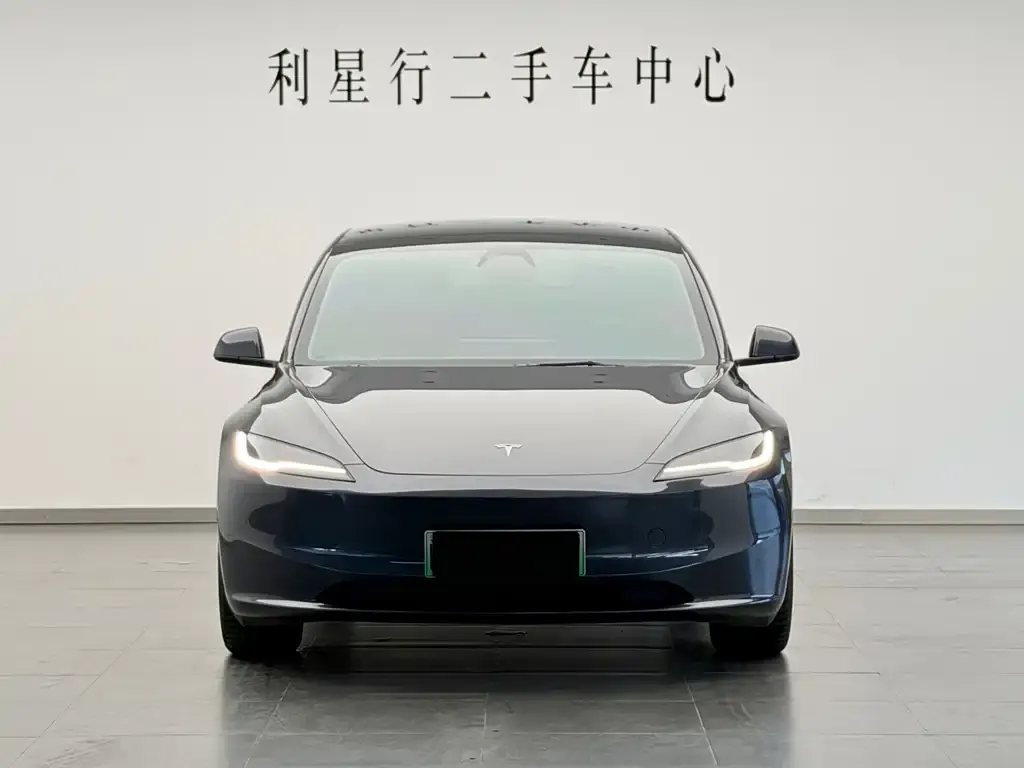 Tesla Model 3 — фото 6