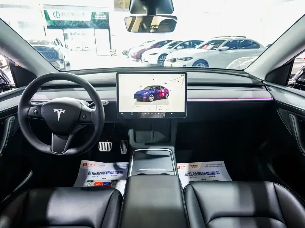 Tesla Model Y — фото 5