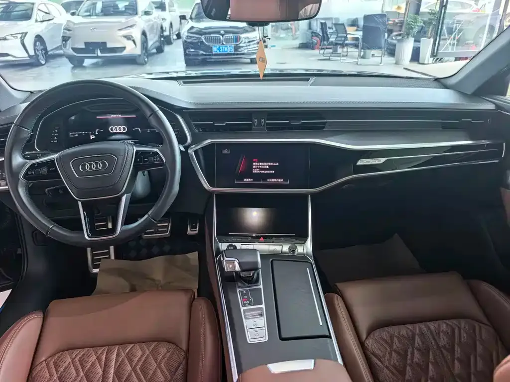 Audi A6L — фото 4