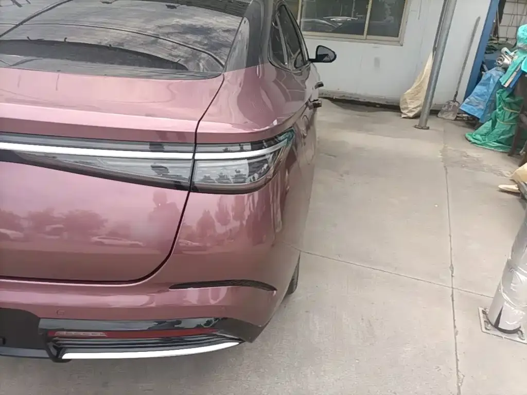 BYD Seal — фото 4