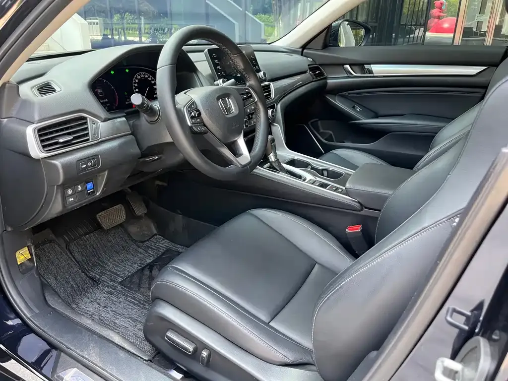 Honda Accord — фото 4