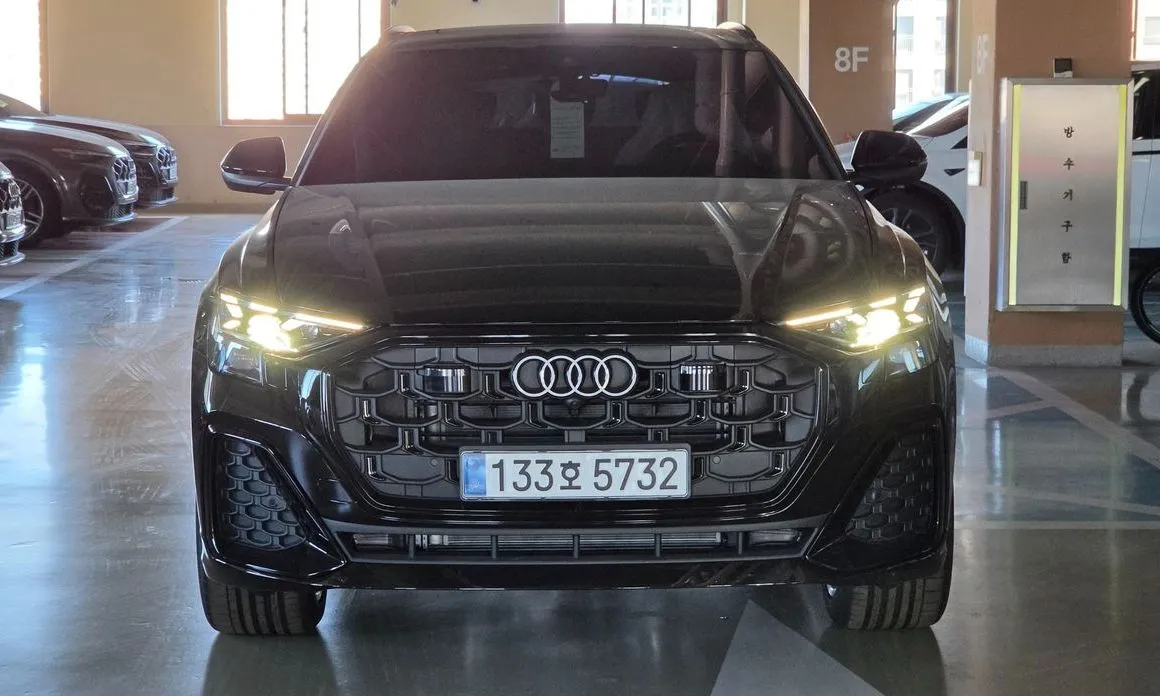 Audi Q8 — фото 10