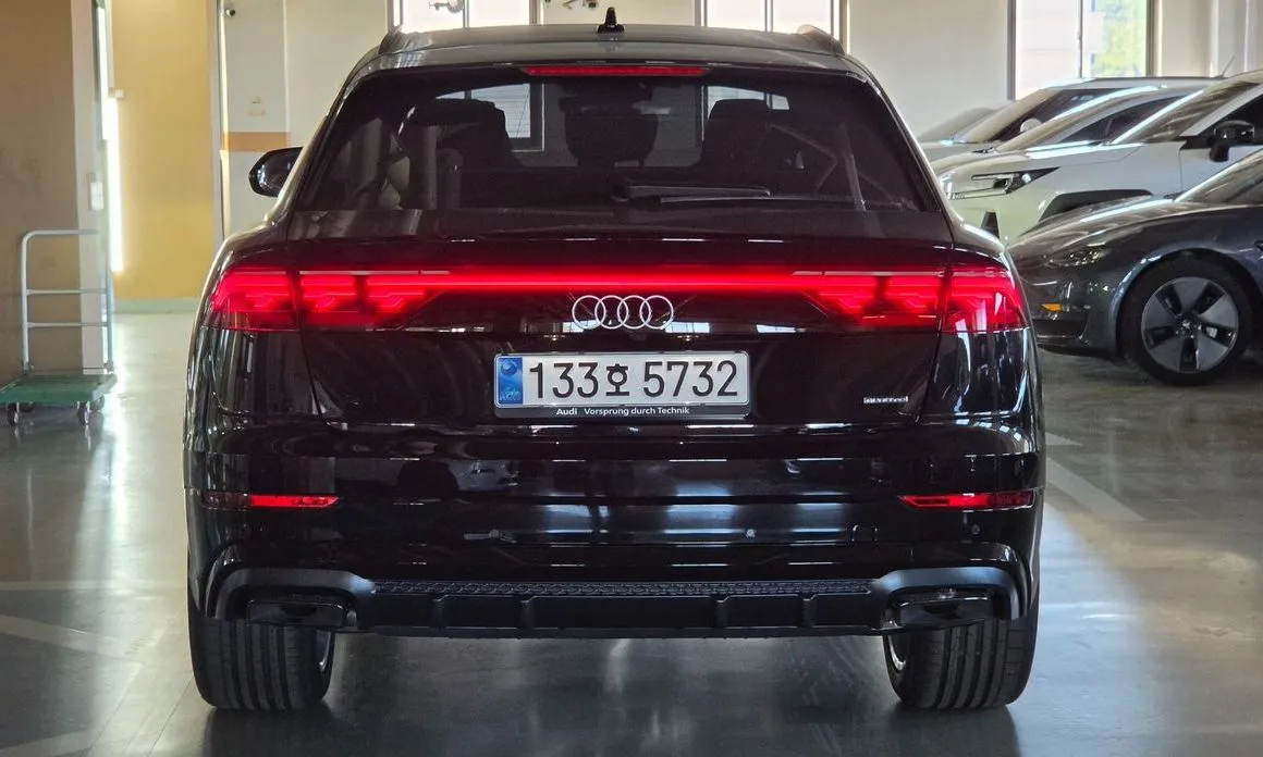 Audi Q8 — фото 4