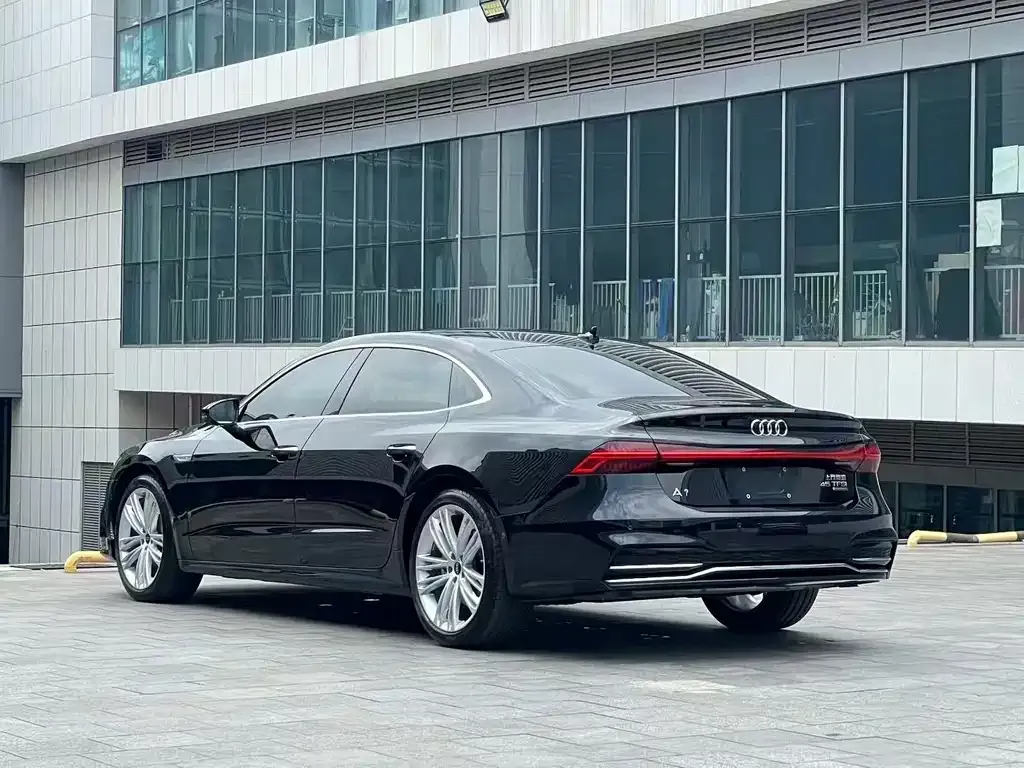 Audi A7L — фото 4