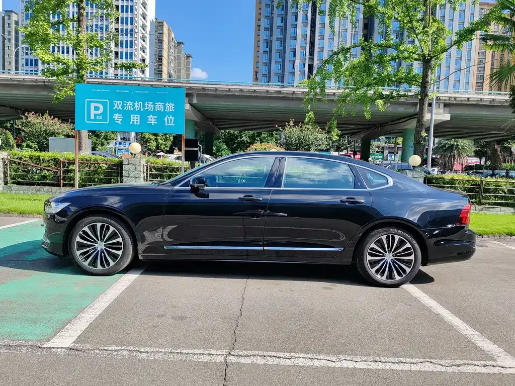Volvo S90 — фото 9