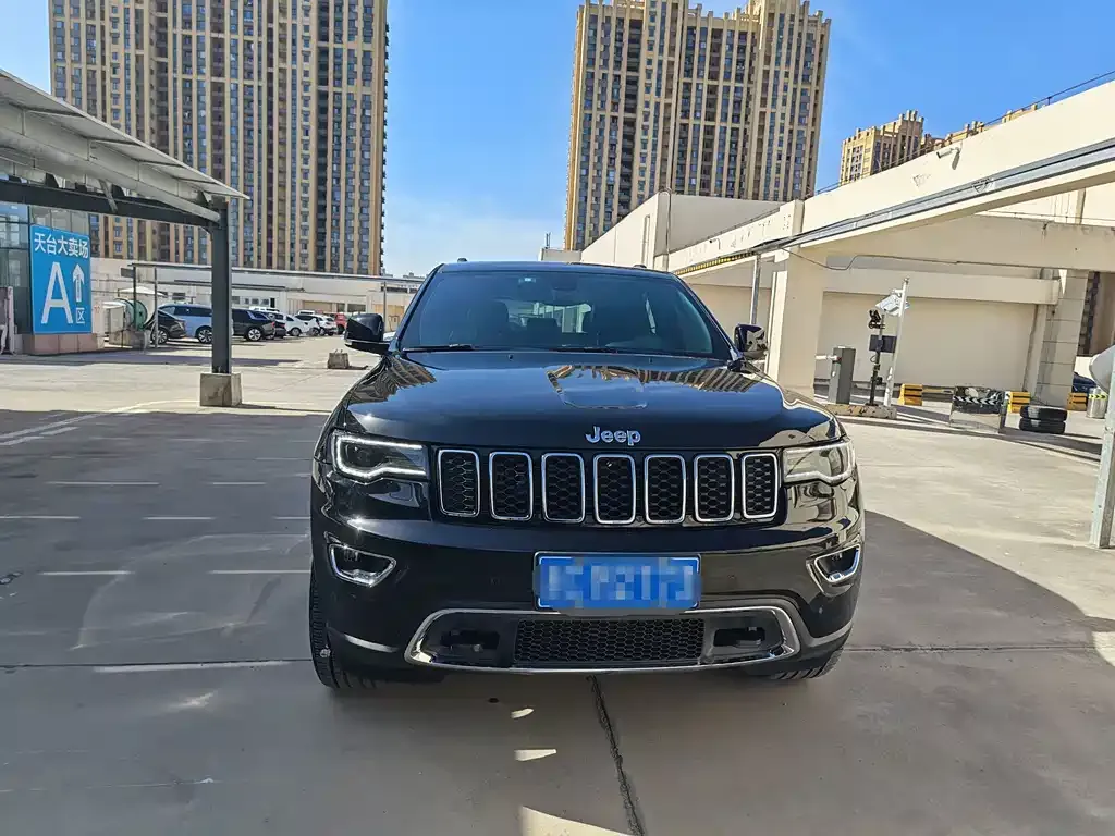 Jeep Grand Cherokee (Import) — фото 1