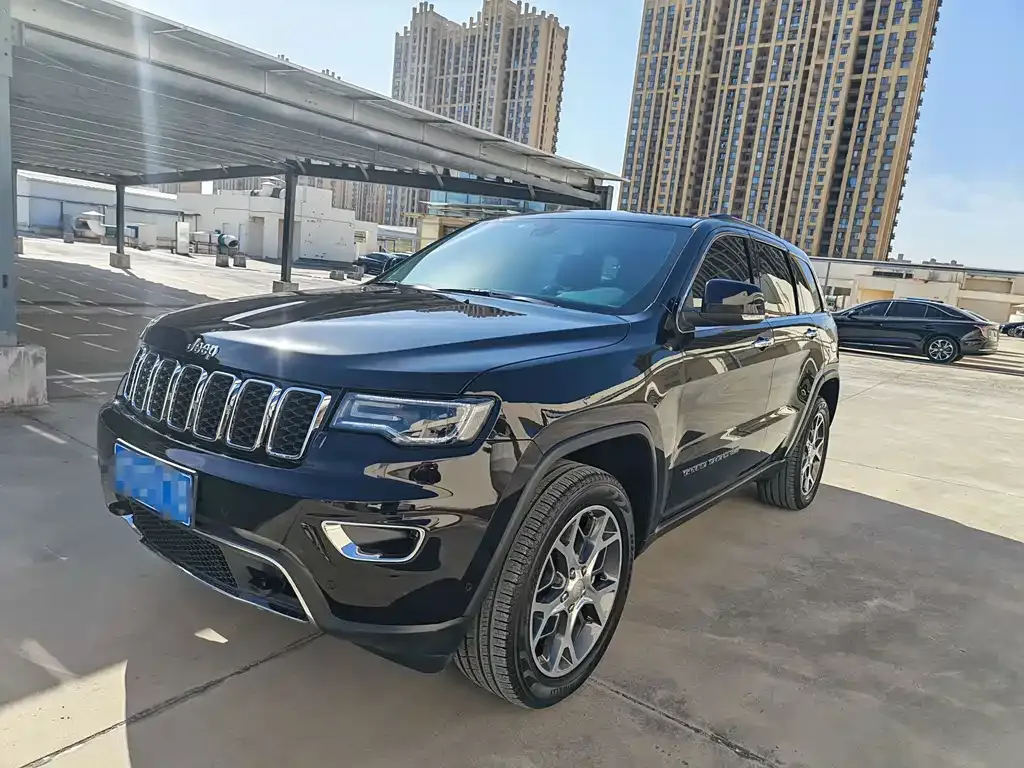 Jeep Grand Cherokee (Import) — фото 6