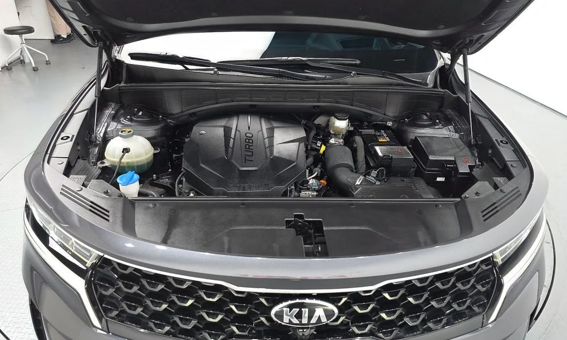 Kia Sorento — фото 6