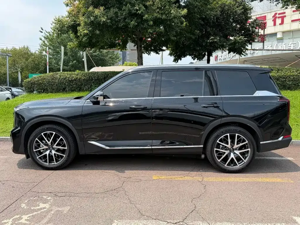 GAC Motor Trumpchi GS8 — фото 9