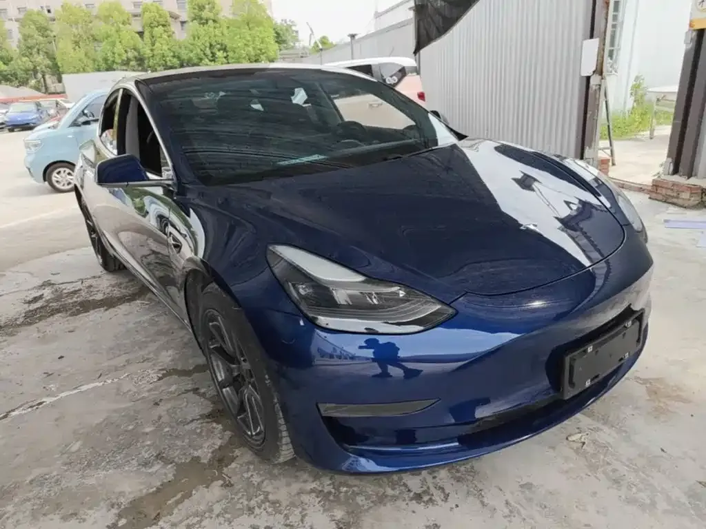 Tesla Model 3 — фото 6