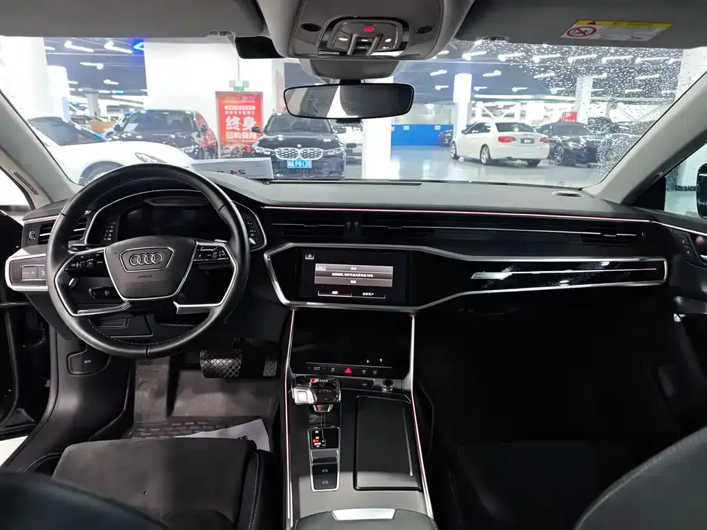 Audi A7L — фото 10