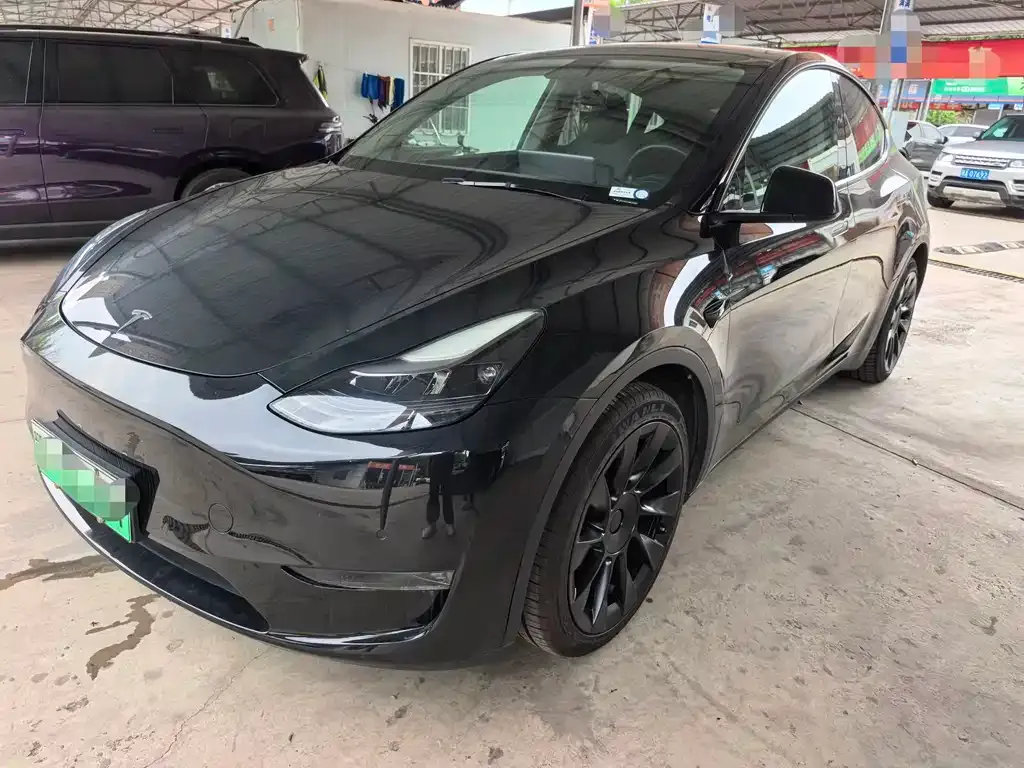 Tesla Model Y — фото 4