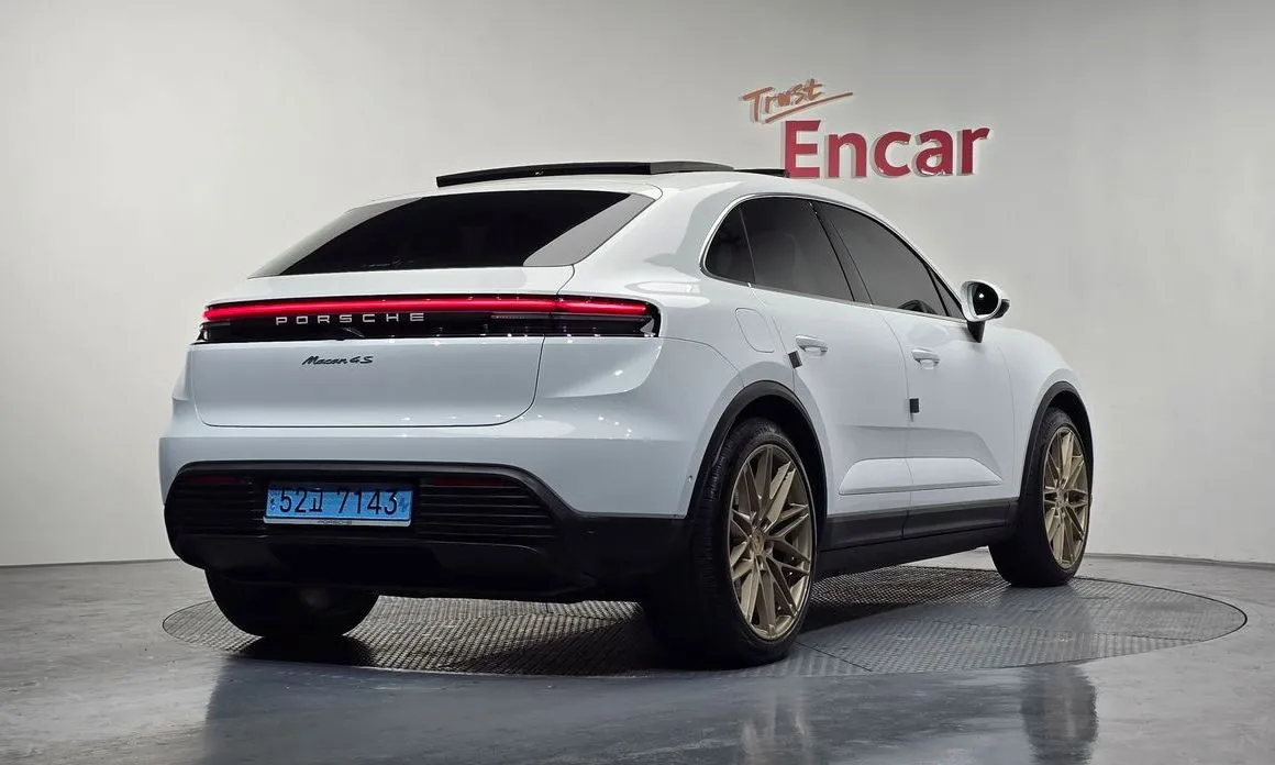 Porsche Macan — фото 3