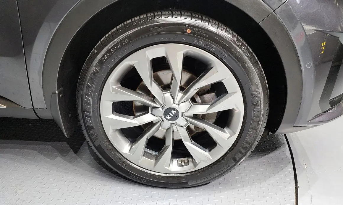 Kia Sorento — фото 6