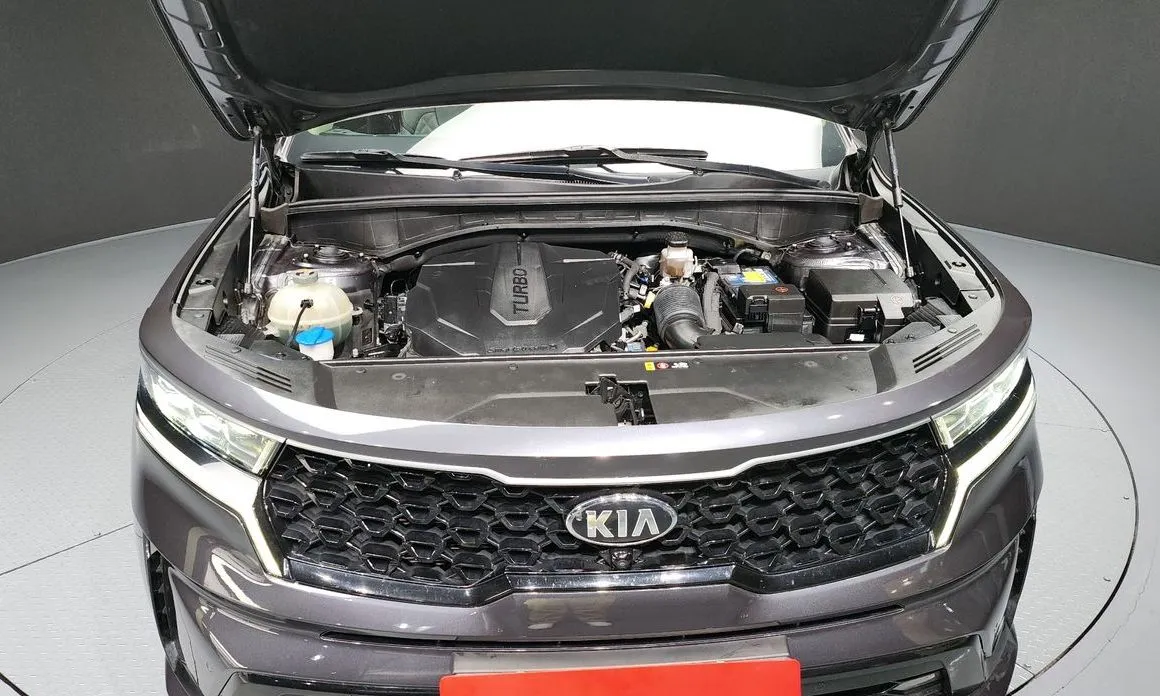 Kia Sorento — фото 7