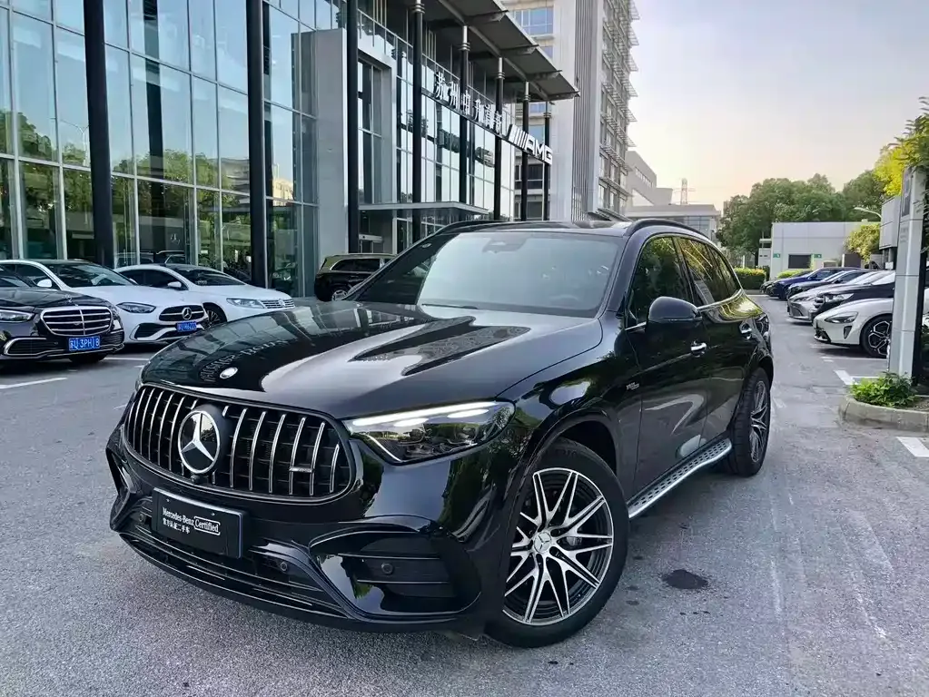 Mercedes-Benz GLC AMG — фото 1