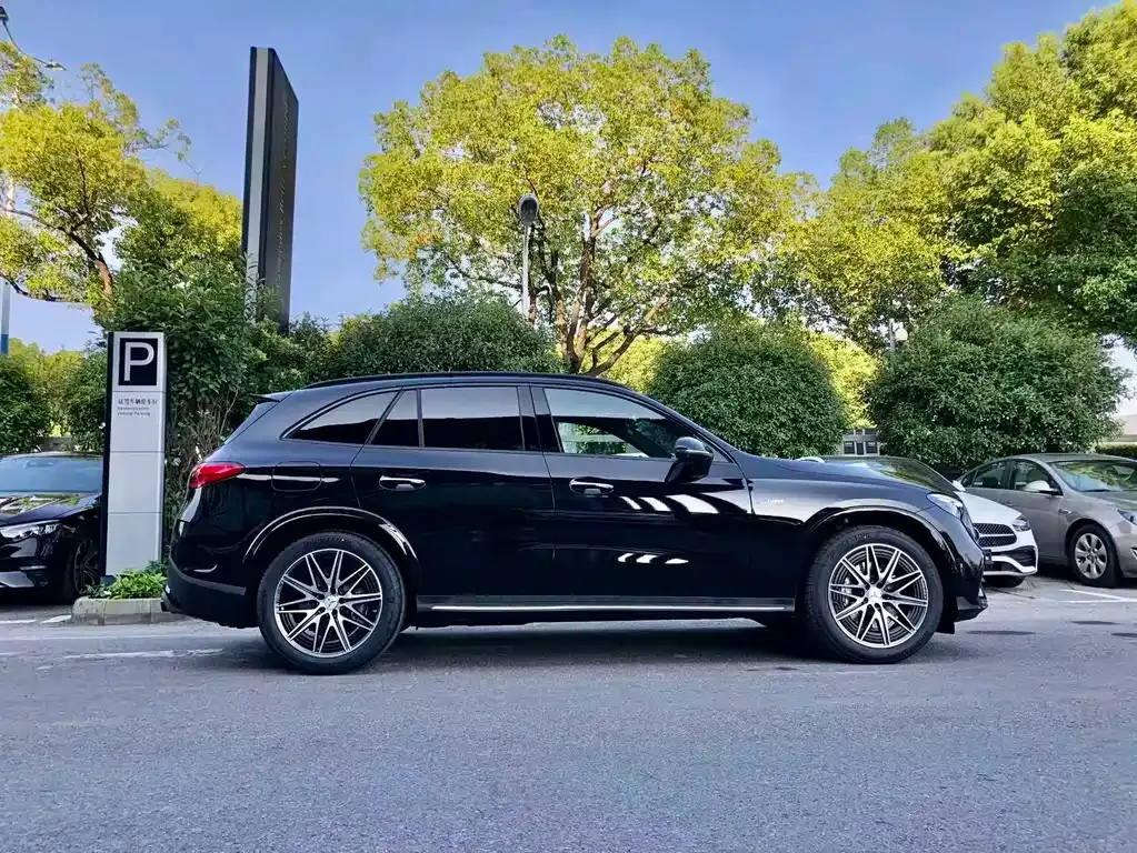 Mercedes-Benz GLC AMG — фото 8