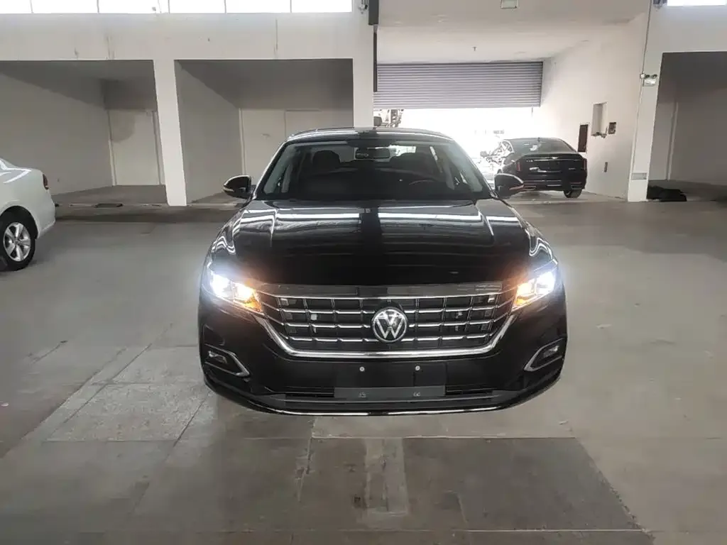 Volkswagen Passat — фото 3