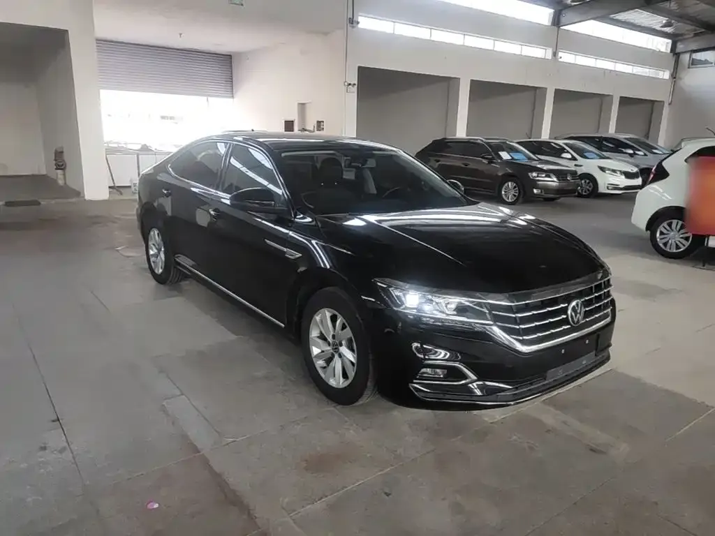 Volkswagen Passat — фото 9