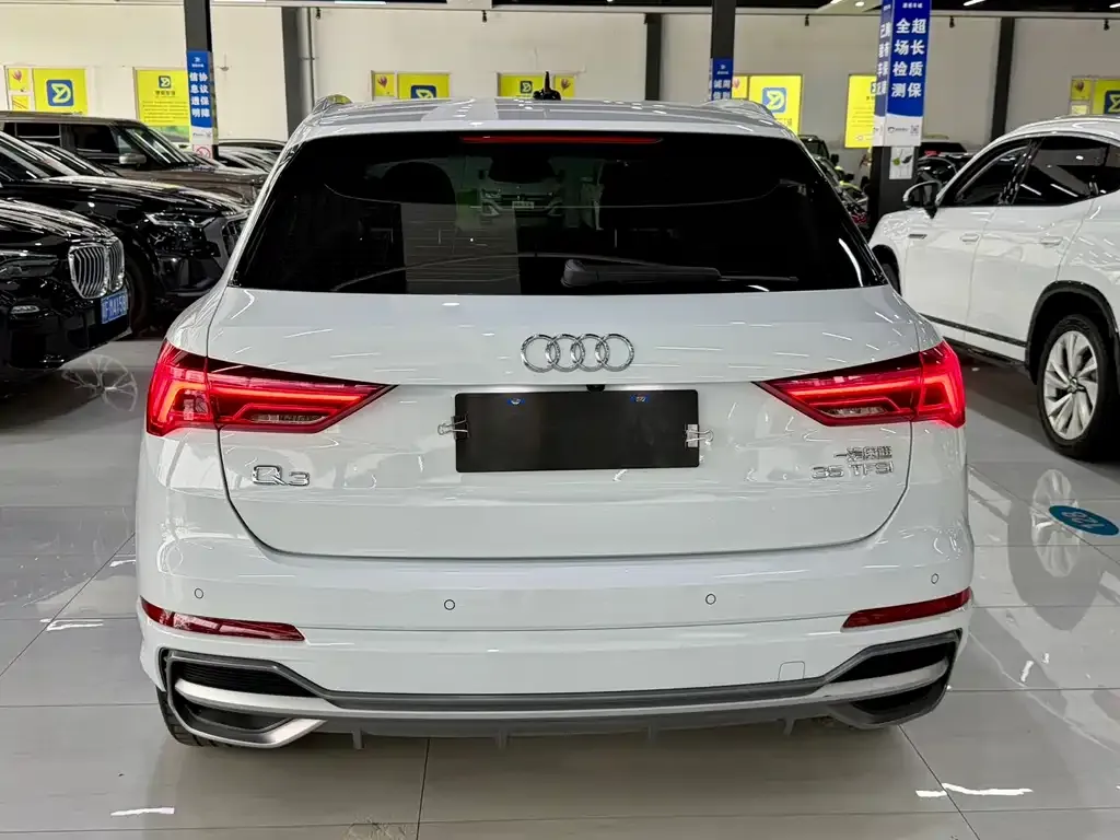 Audi Q3 — фото 5