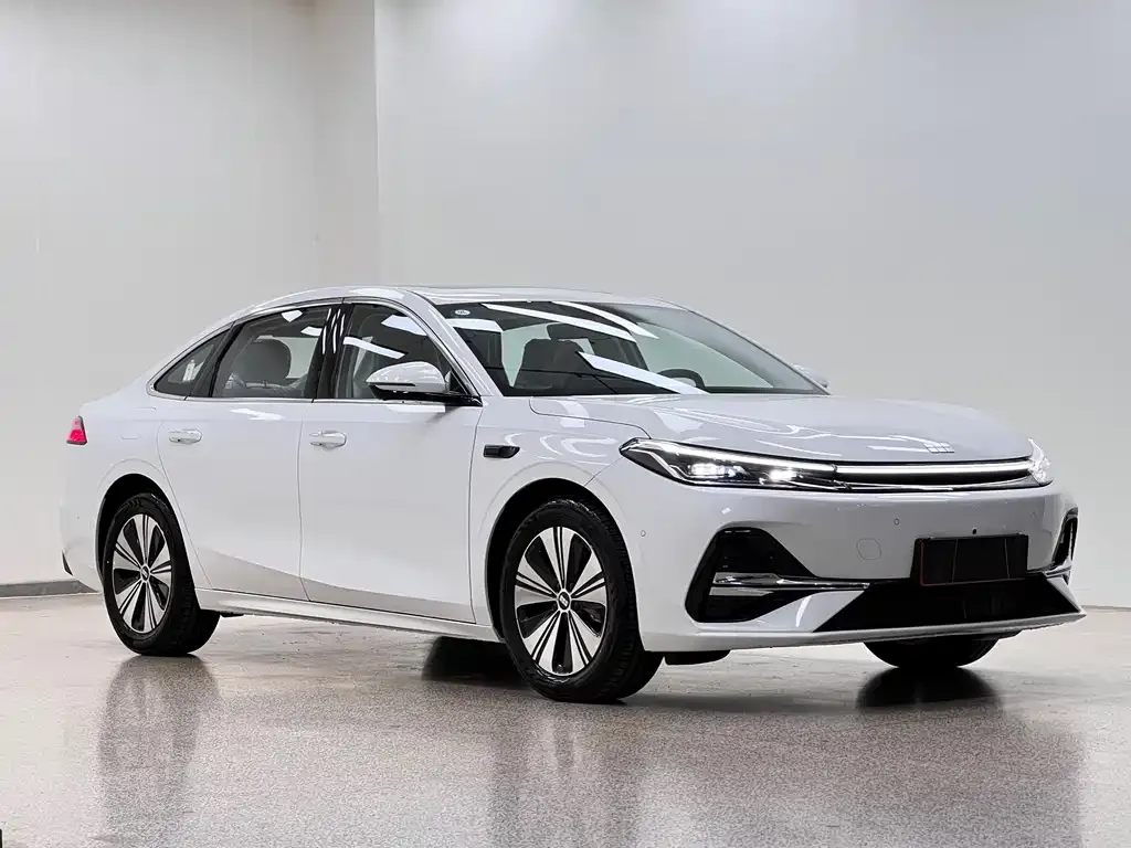 Geely 银河A7 EM — фото 10