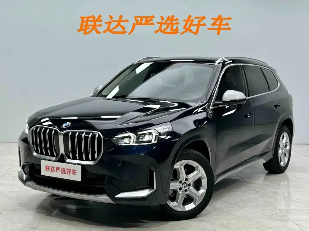 BMW X1 — фото 1