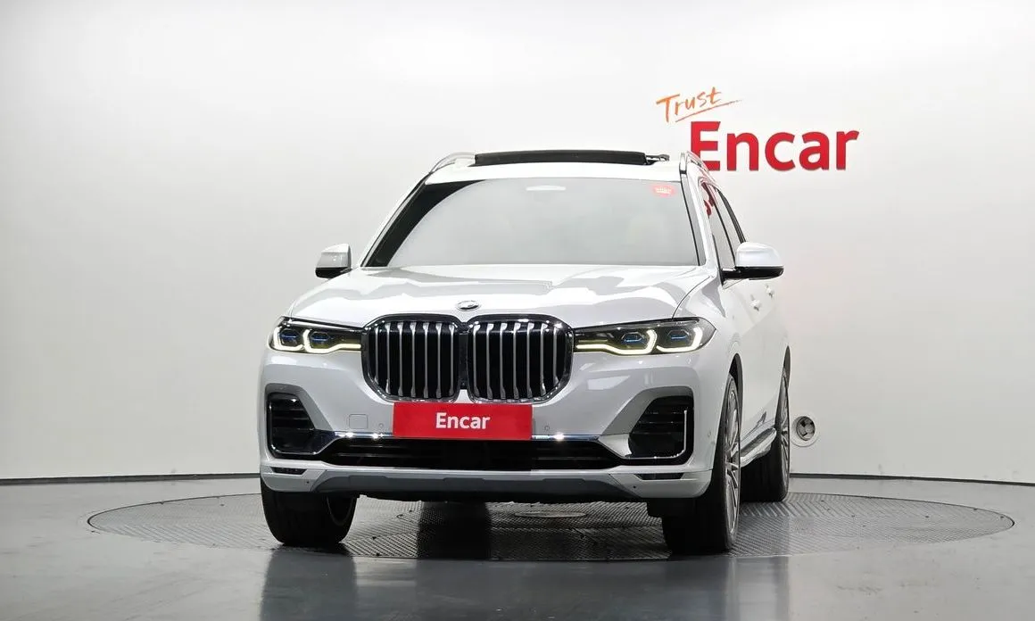 BMW X7 — фото 2