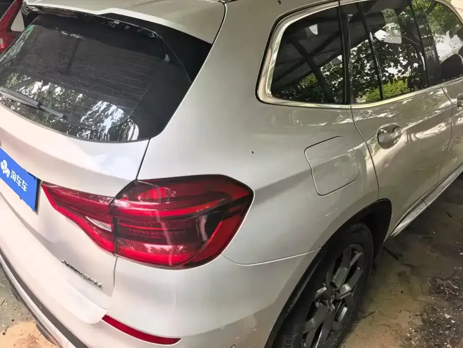 BMW X3 — фото 10