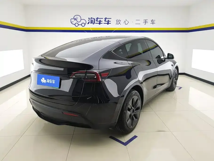 Tesla Model Y — фото 4